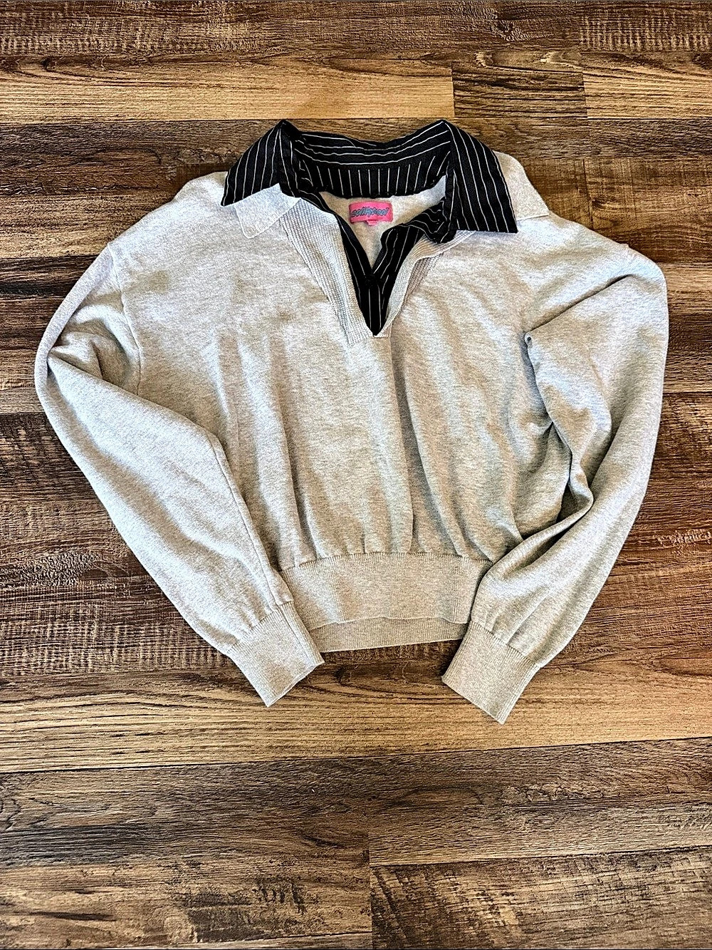 edikted Rue Double Collared Sweater Gray & Black Size Medium